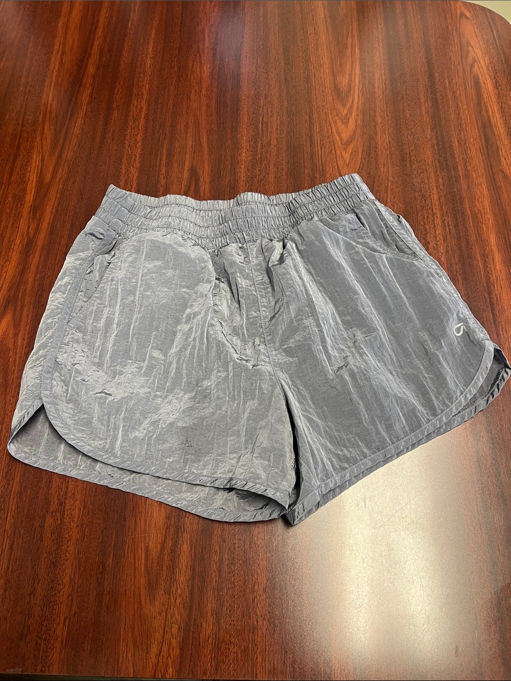 EUC GapFit gray shorts